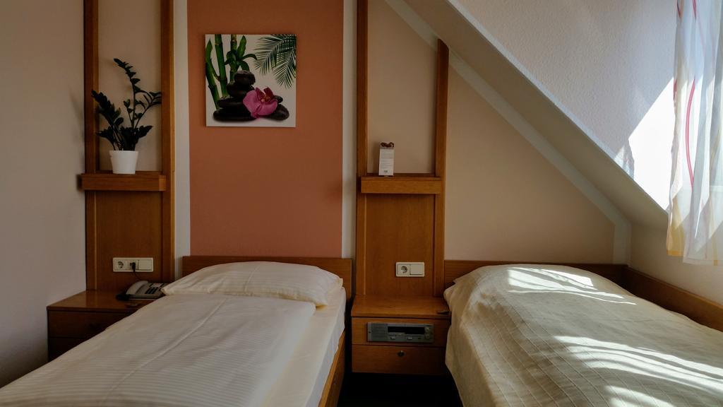 Gasthof Landhotel Grüner Baum Cadolzburg Exterior foto