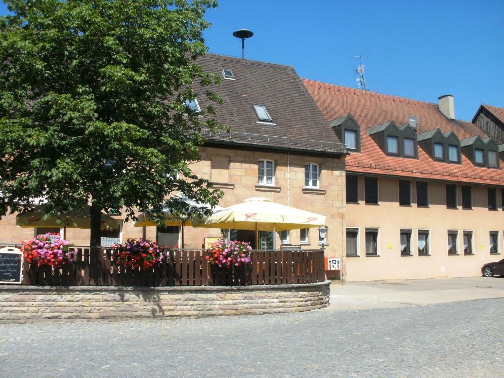 Gasthof Landhotel Grüner Baum Cadolzburg Exterior foto