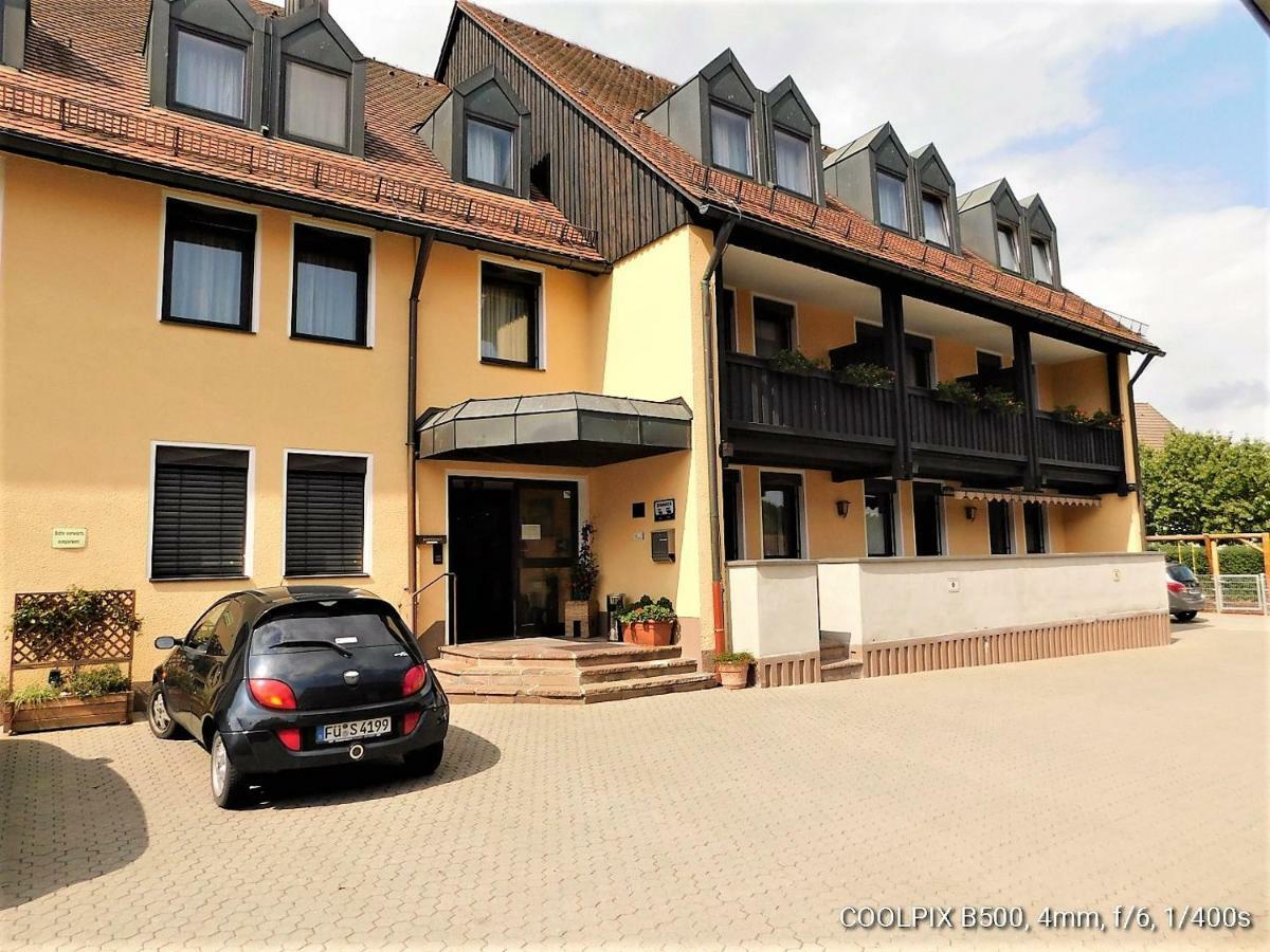 Gasthof Landhotel Grüner Baum Cadolzburg Exterior foto