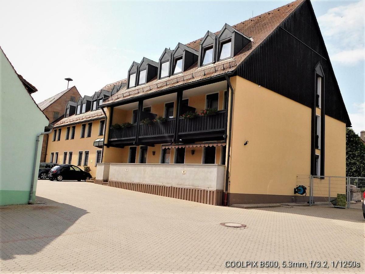 Gasthof Landhotel Grüner Baum Cadolzburg Exterior foto